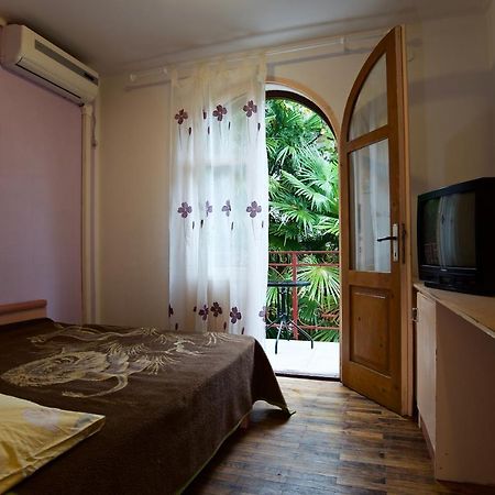Romantic Room With Balcony Ловран Екстер'єр фото